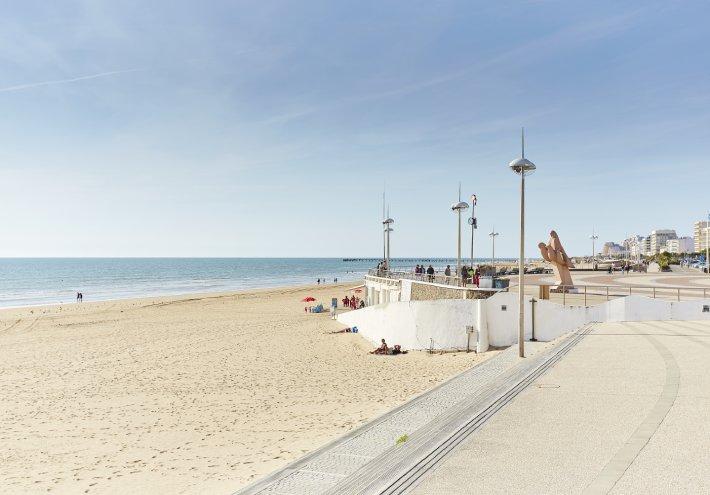 Plaisirs variés à Saint-Jean-de-Monts : casino et thalasso, une combinaison parfaite en bord de mer.