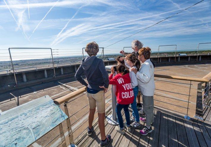 Kulmino : Ascension du château d'eau offrant une vue à 360 degrés.