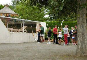 Éveillez l'archer qui sommeille en vous avec notre initiation gratuite au tir à l'arc à Saint Jean de Monts.